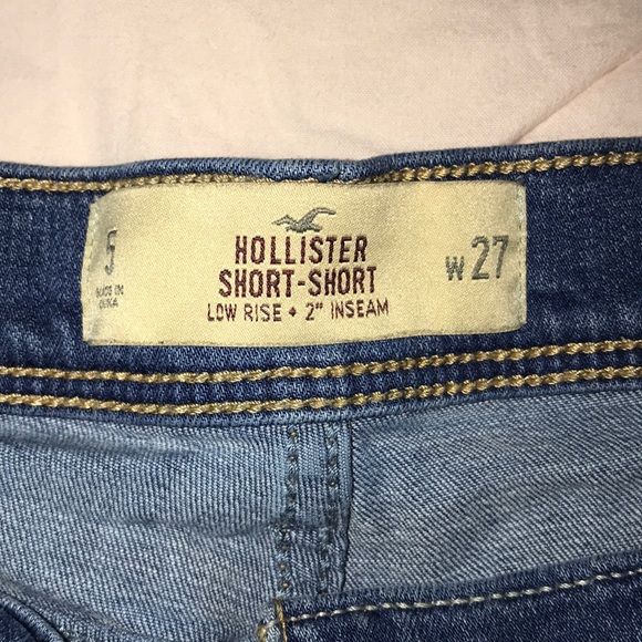 Hollister Jean Shorts - Picture 2 of 3